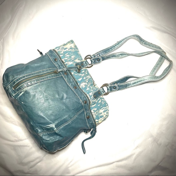 Sparrow True Tote Shoulder Purse, previously owned, great color - Picture 1 of 16